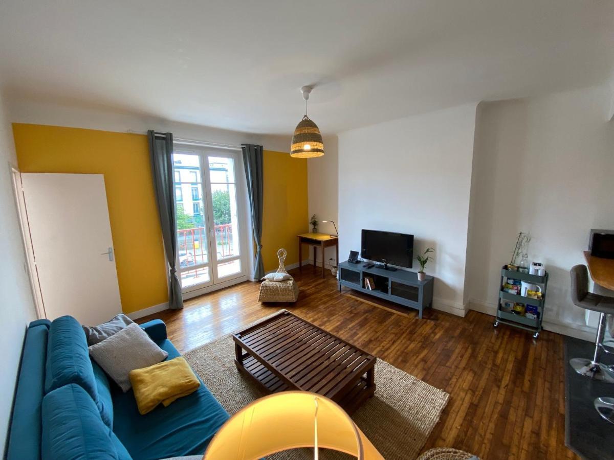 Appartement Spacieux Avec Balcon Et Parking Брест Екстер'єр фото