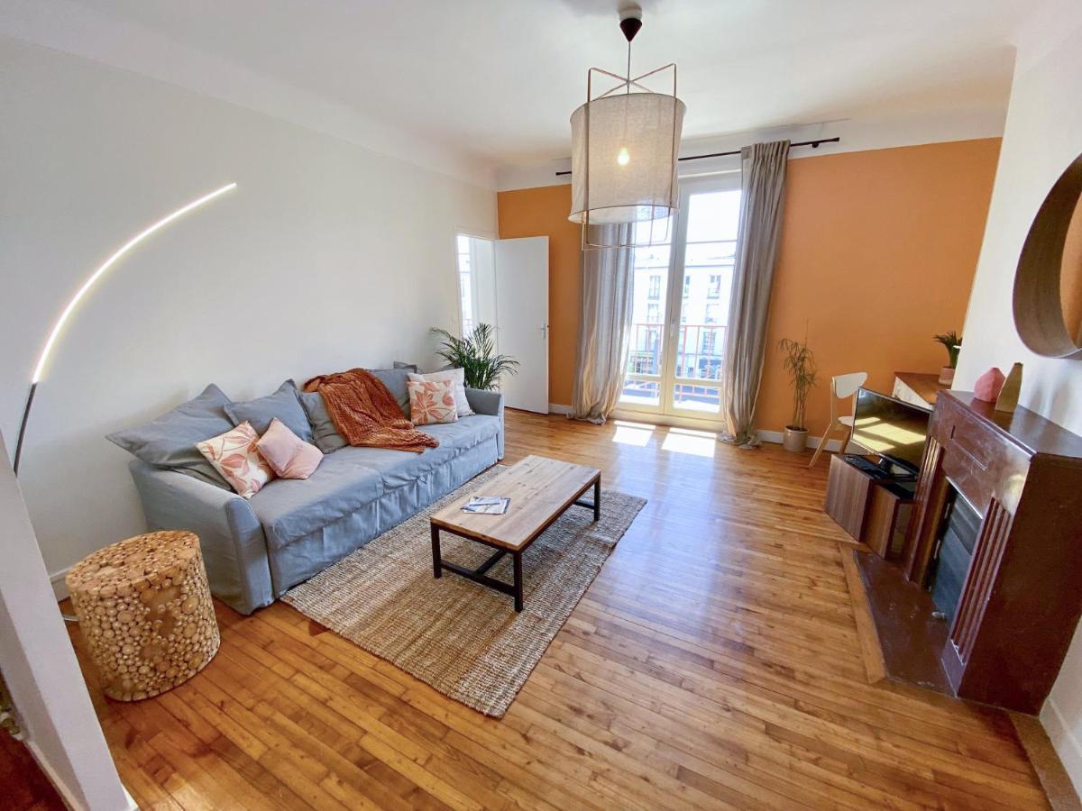 Appartement Spacieux Avec Balcon Et Parking Брест Екстер'єр фото