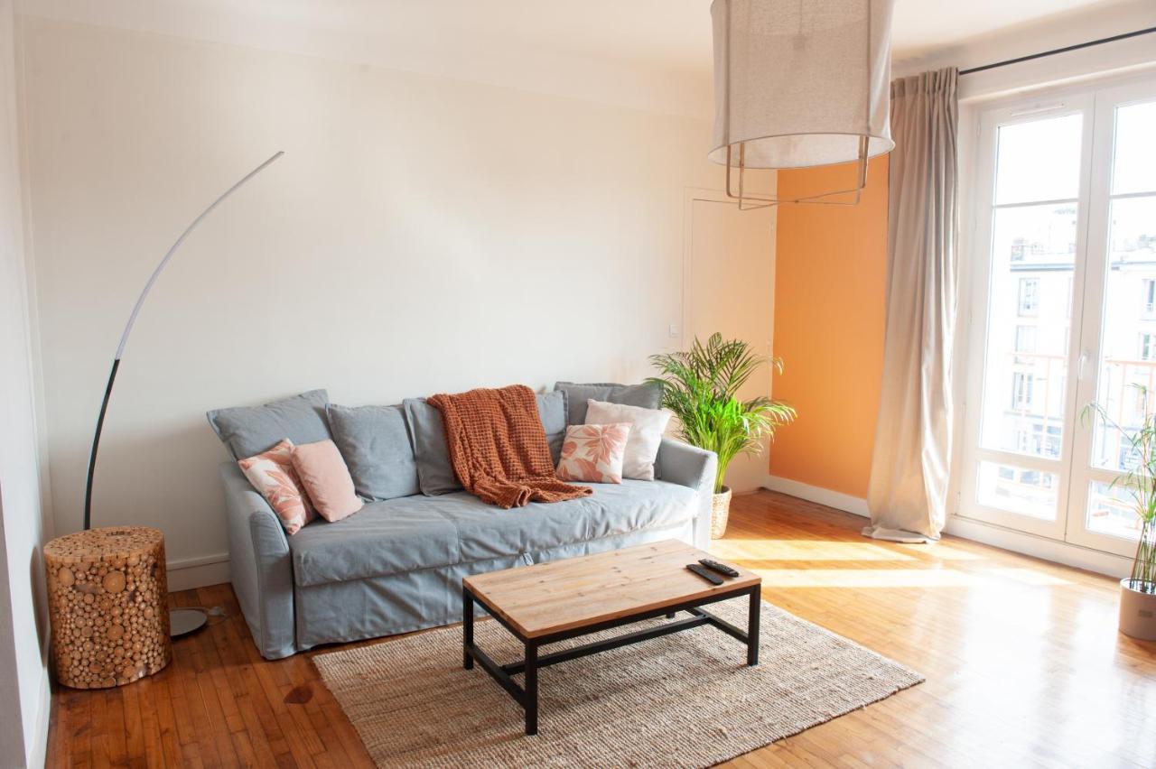 Appartement Spacieux Avec Balcon Et Parking Брест Екстер'єр фото